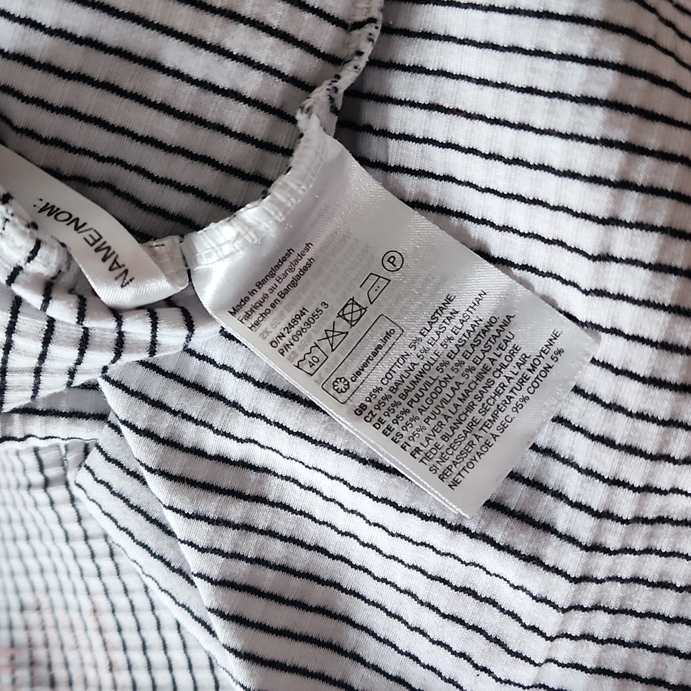 Like new H&M cropped top SM/XS black and white organic cotton - Picture 5 of 6